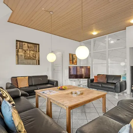 18-person Pool House In Husby, Close To The North Sea, Σπίτι διακοπών Ulfborg